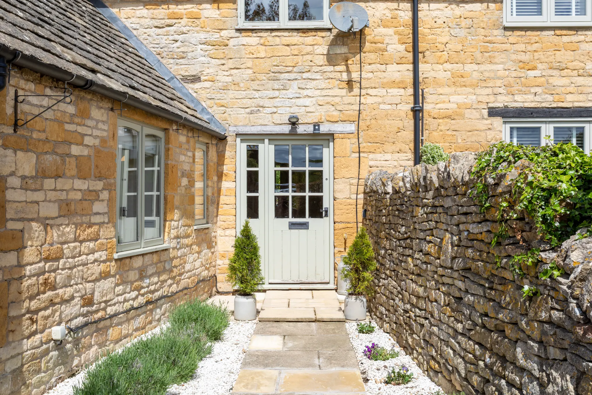 Case Study: Luxury Holiday Let Photography for Granary Cottage, Cotswolds