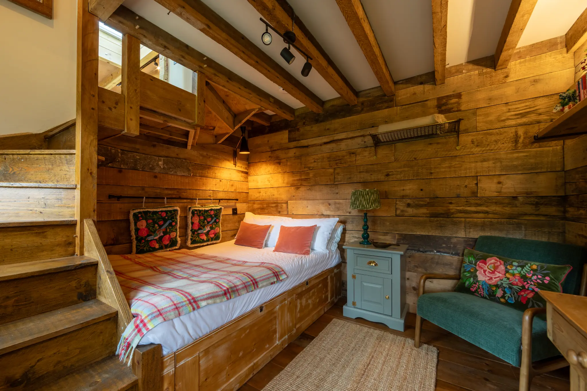 Welcome touches and guest amenities at Wiltshire Airbnb